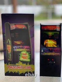 Replicade New Wave Toys DRAGON'S LAIR arcade game Grade A Condition Light Use